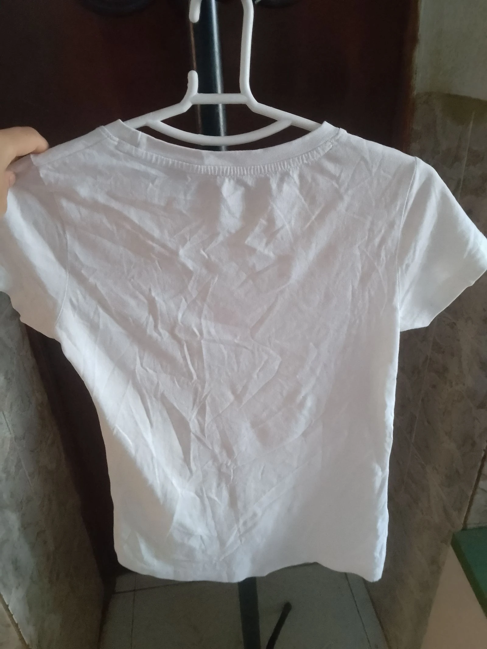 T-shirt up – photo 3